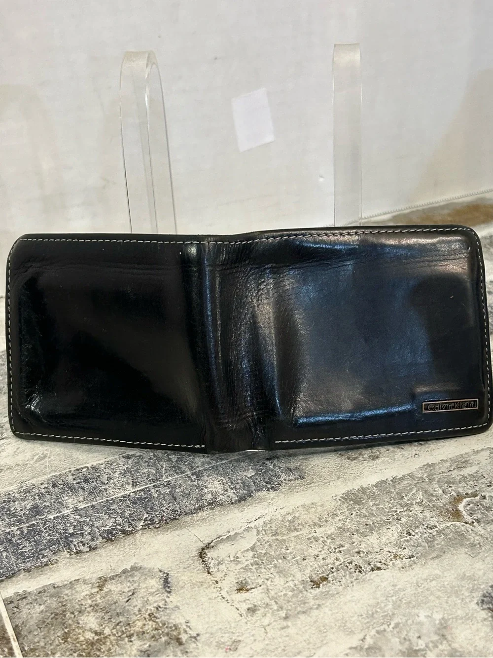 Calvin Klein Black Leather Bifold Card Holder with Stitch Trim